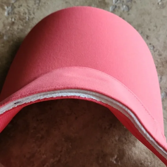 Lululemon Coral Visor Cap Womans One Size - Picture 9 of 10